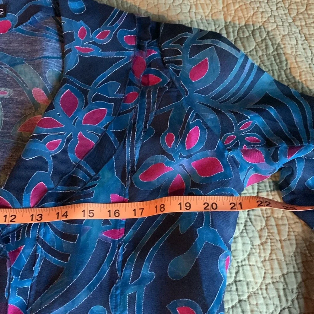 Beautiful Blue & Pink Blazer - Large - Picture 10 of 13